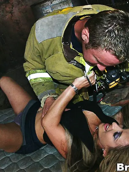 American blonde horny milf