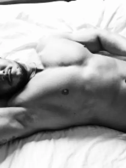 Brunette Kain Live Orgasm.