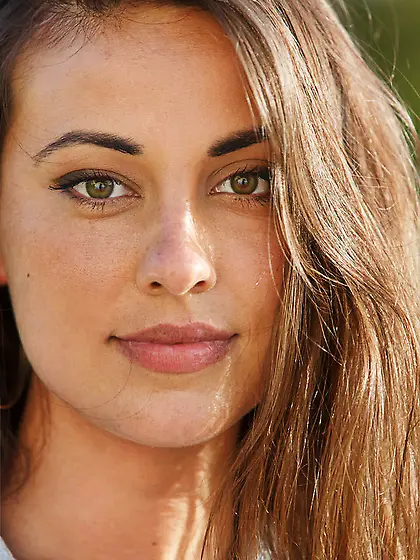 Appealing ladies lose threads