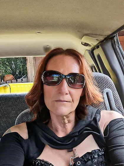 Chubby tranny slut rides the big ones