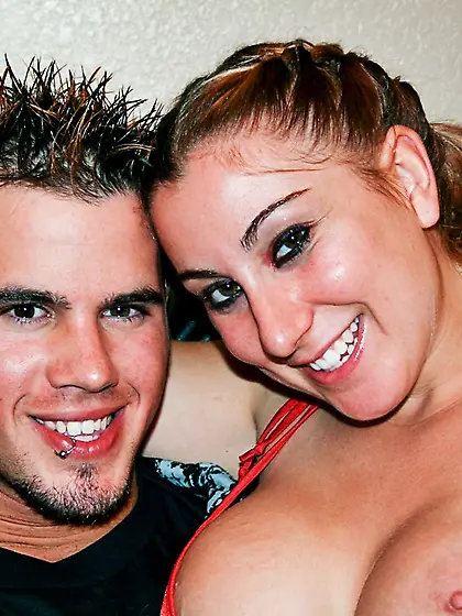 Hardcore cowgirl riding