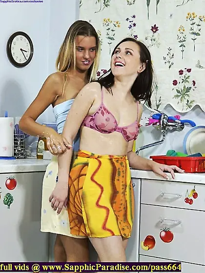 Sapphic Erotica stormy lesbian girls