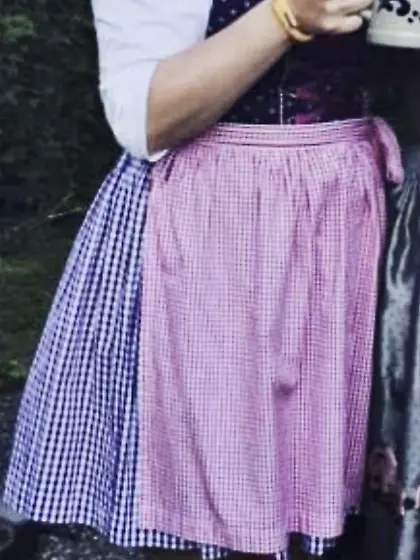 Thick ass Mary likes to strip