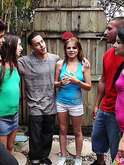 Babes cum squirt sucking