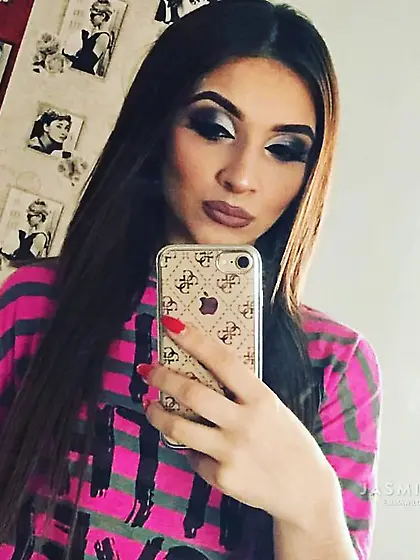 Tiny tits teen dildo