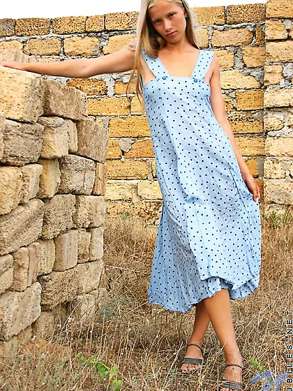 Sweetie goes for a walk without any clothes on her stunning nake