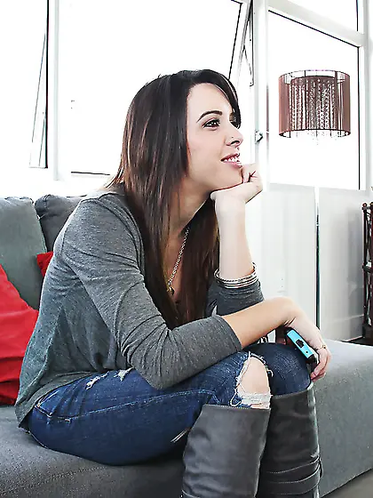 Juicy cute teen pussy