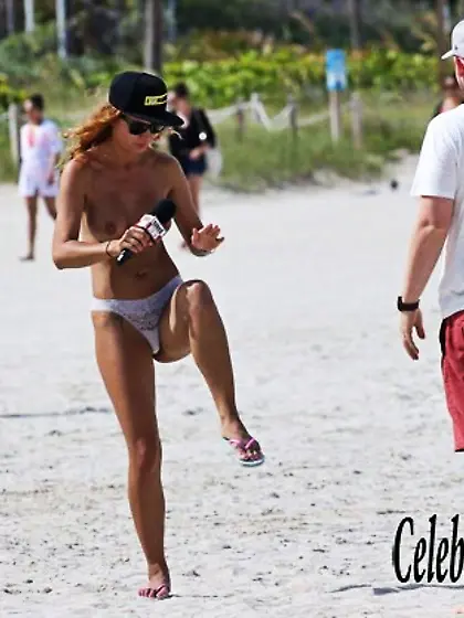 Marina Valmont Topless