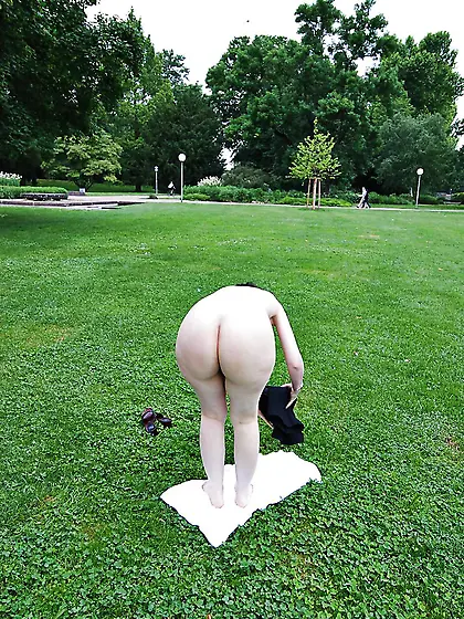 Nackt im Stuttgarter Stadtpark