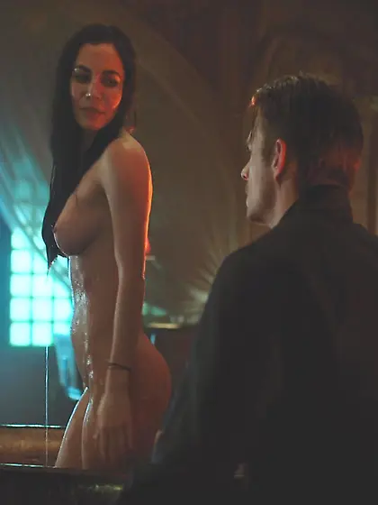 Martha Higareda - "Altered Carbon"
