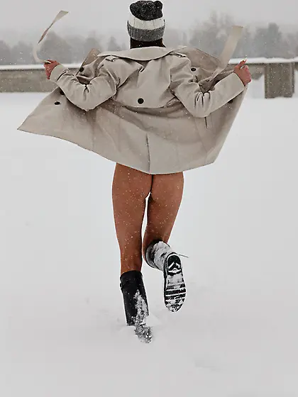 Prancing snow slim nubile