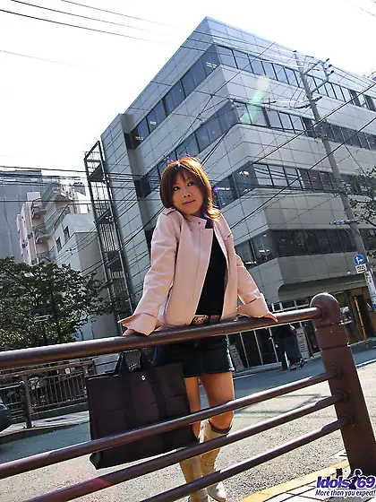 Petite Japanese cutie Tomomi Idols gets her pussy stimulated goo