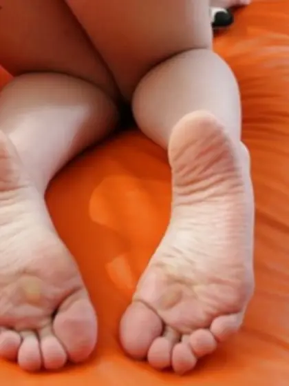 Feet fetish world