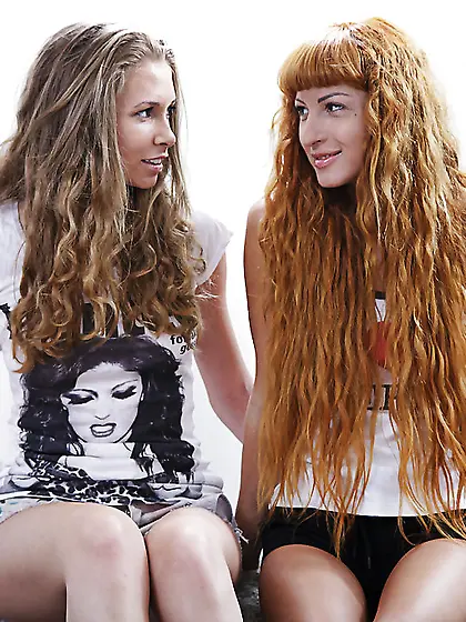 Skinny babe moans as her GF decides to enjoy a threesome