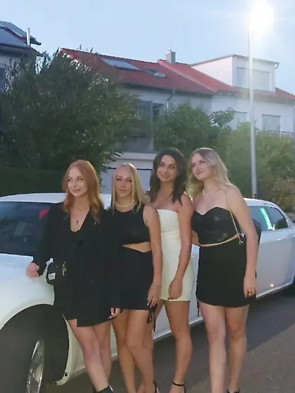 Anna,  Moesha,  Larissa & Shania