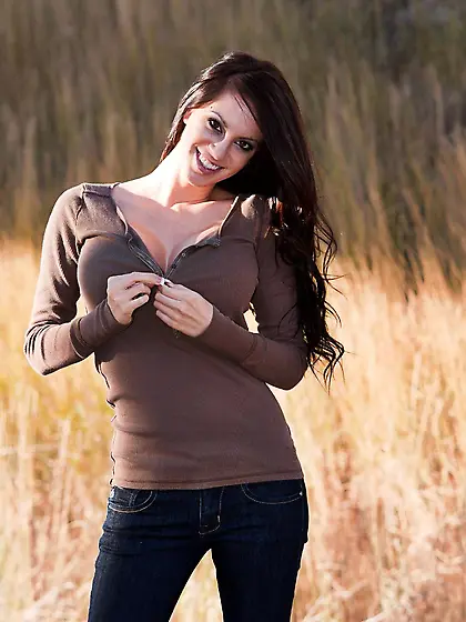 Hot brunette Talia Shepard is ready to take off her clothes on a