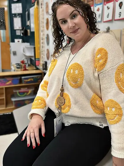 Tara Curly haired natural PAWG Teacher JERK HARD