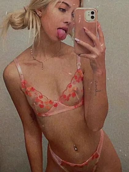 Suck and fuck my tits