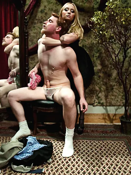 Femdom xxx pics busty