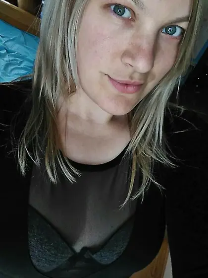 Italian cumslut Maya