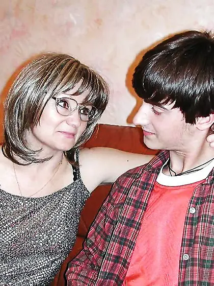 Greatest pal pounds mum