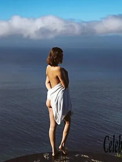 Nathalie Kelley Naked Photos