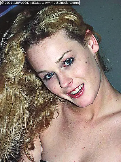 Long haired amateur filly Phoenix Ray shows her hairless crotch