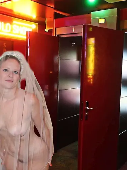 Dutch slut Katja Anem in sex cinema Roxy