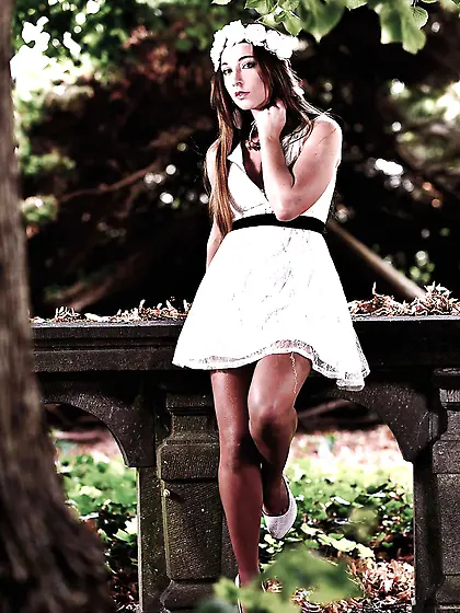 Horny cumslut taunting in high high-heeled slippers