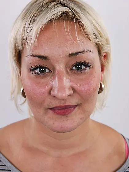 Short hair chubby matured