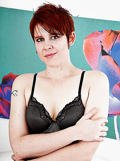 American short hair hairy ginger pussy