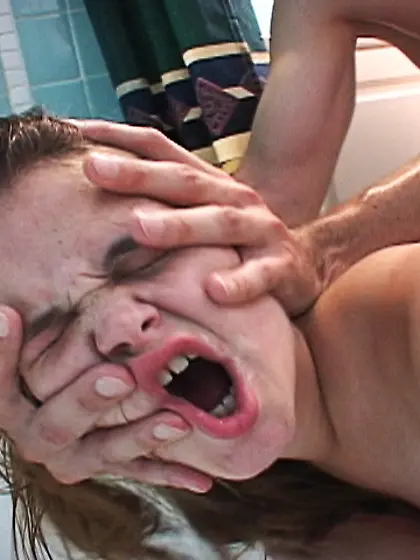 Skinny whore deep ass