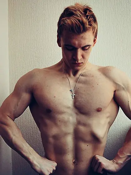 White gay edwardbiceps live