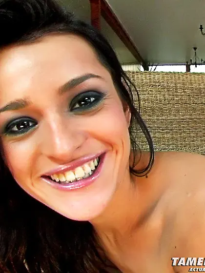 Brunette cum facial hard