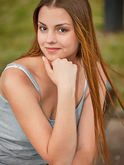 Thick teen takes off her bathrobe to shamelessly pose naked on c