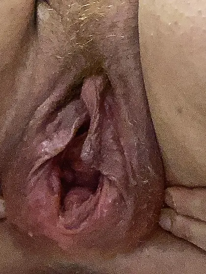 Destroying my cunt with a wine bottle