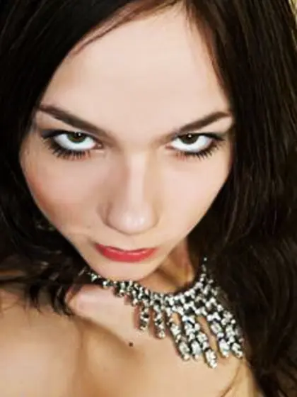 Skinny long legs Yuliya Mimi