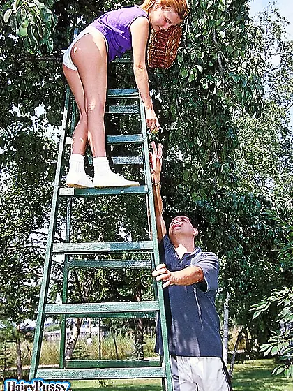 Hairy pussy brunette white