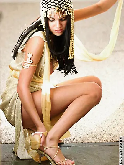 Sologirl Alexa Model As Indian Babe Showing...
