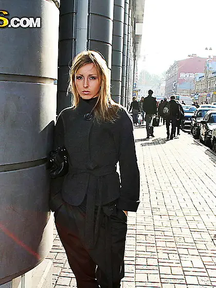 Pretty blonde exposing herself and sucking several dicks too