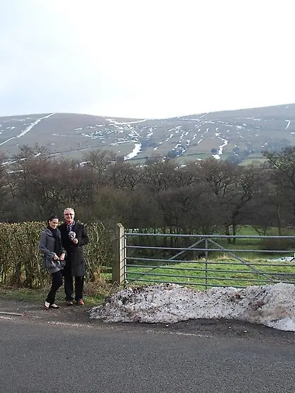 22 yo Brunette Passion Hand jobs