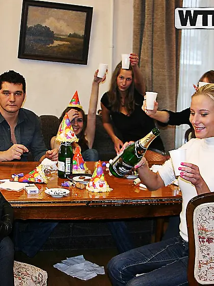 Anett,  Wiska,  Alexa May,  Lusya Sili and Shantel Feya enjoy drunk