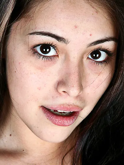 Sensational young model chloe