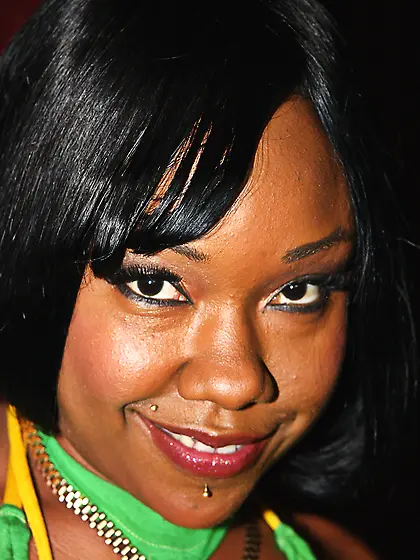 The oral sex lets this black cutie Unique enjoy the lavish cumsh