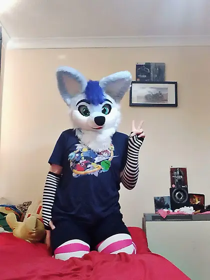 Hi! Cum or piss all over me as much you like :3