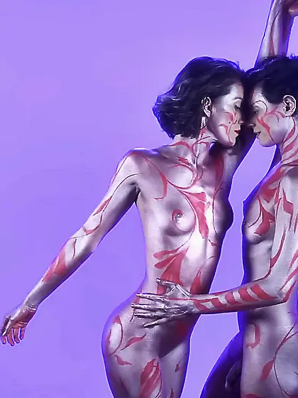 body painted sexy dance