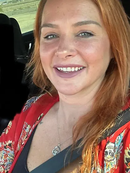 Realtor Erin shows off porn star body for GGW