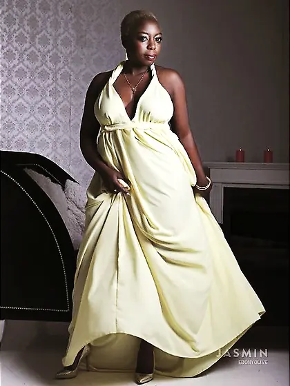 Ebony french cameltoe