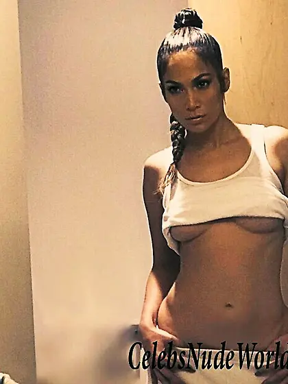 Jennifer Lopez Underboob Photo