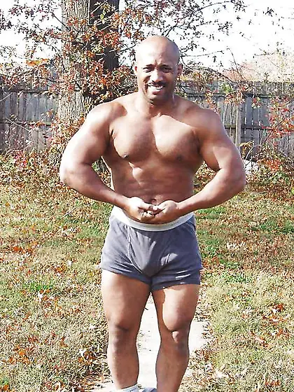 Molten Fire Cracker Diego Harmon